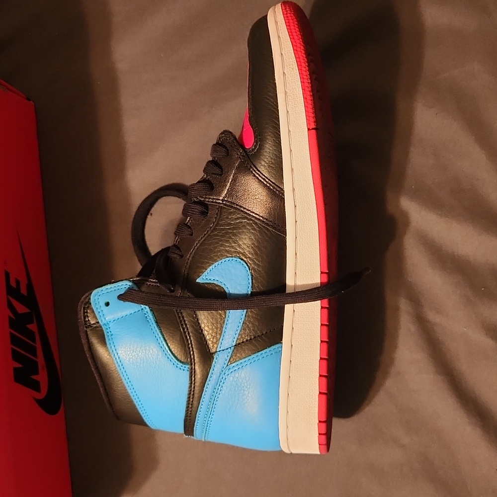 Nike - Picture 6 of 13